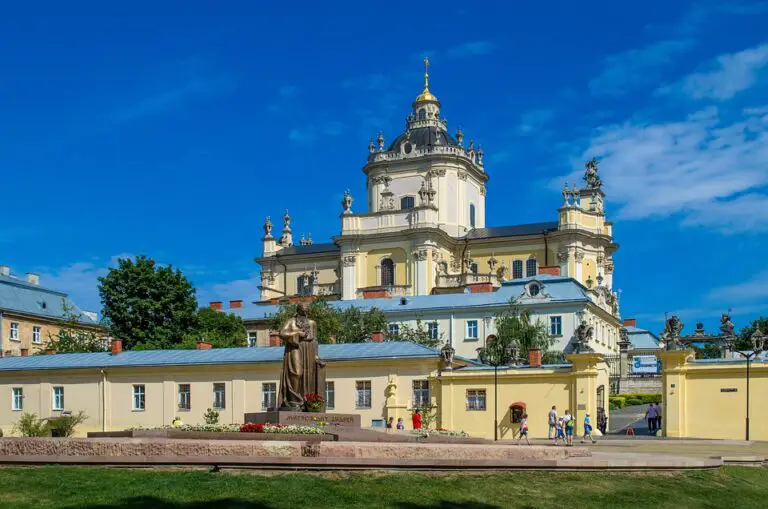 Exploring the Hidden Gems of Ivano-Frankivsk: Must-Visit Places in Ukraine