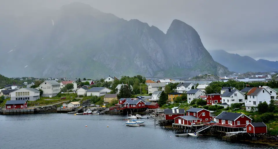 Unveiling the Magic of Tromsø: Exploring Norway’s Arctic Beauty