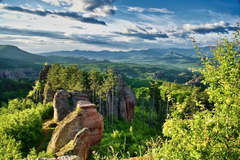 Exploring the Hidden Gem of Aldomirovtsi: Top Must-Visit Places in Bulgaria