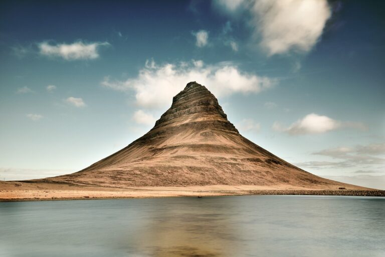 Exploring Glerárþorp: A Hidden Gem in Iceland’s Stunning Landscape