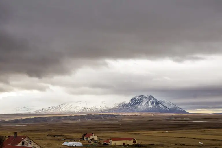 Exploring the Hidden Gem of Iceland: Ytri-Njarðvík